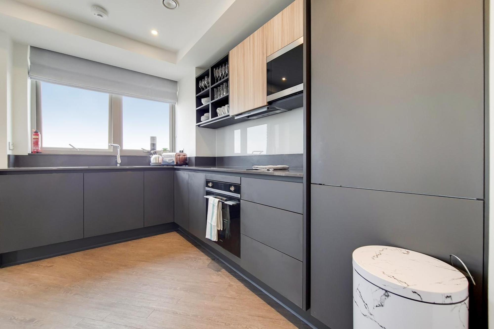 Deluxe Three Bedroom Apartment By London Excel Stays Exterior foto